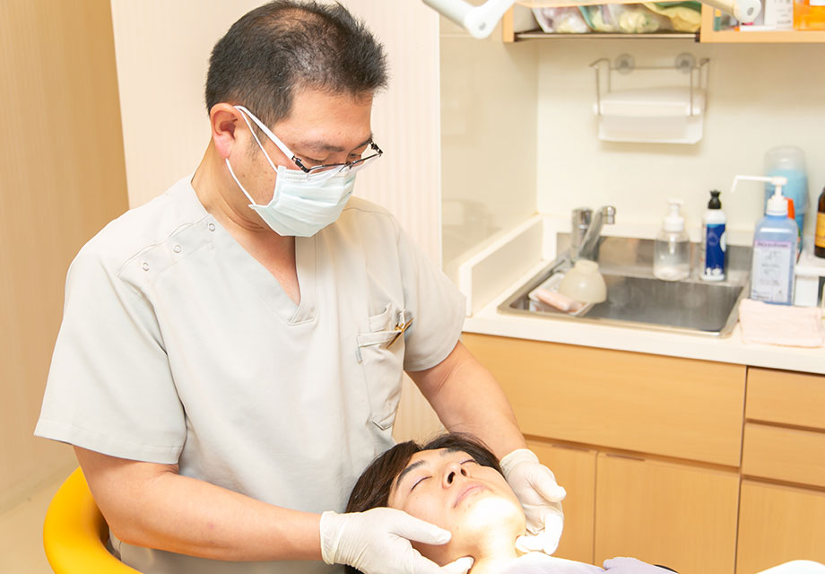 噛み合わせと外科処置の両方から顎関節症にアプローチ